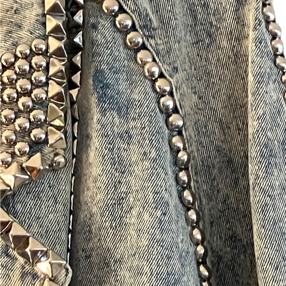 Women’s Studded Jean Jacket 1980s - Picture 2 of 13
